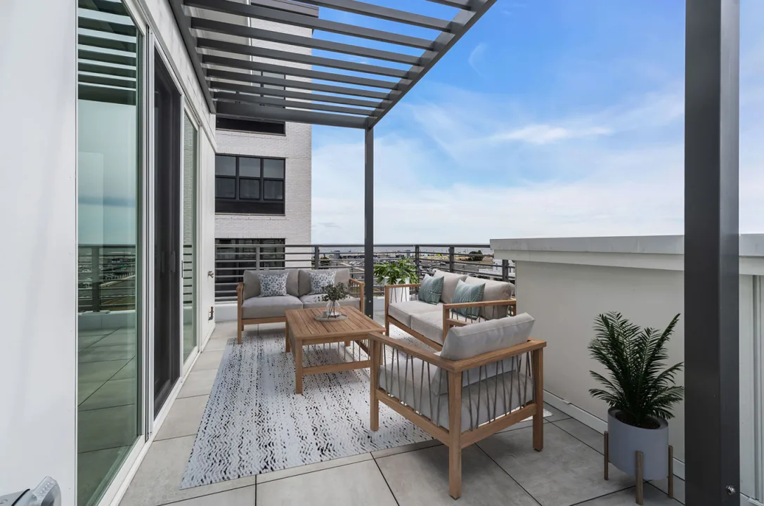 SURFHOUSE townhome